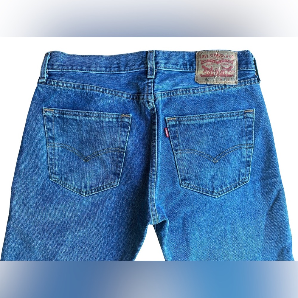 Levi’s Jeans Medium Blue 501 Fray-Crop Premium Denim, Straight-Leg, Button Fly